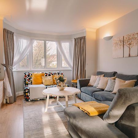 ロンドンModern Flat By The Underground.アパートメント エクステリア 写真