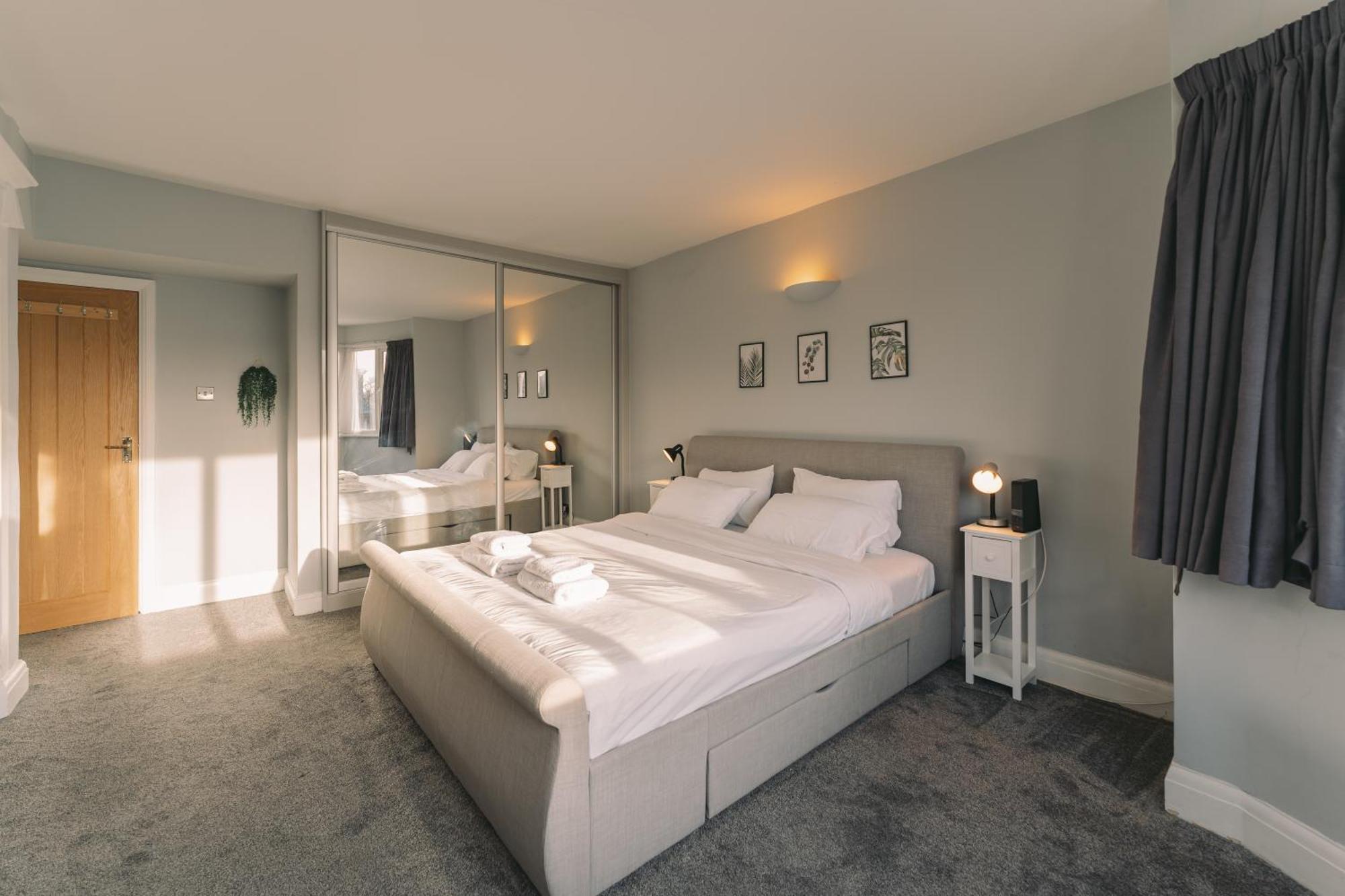 ロンドンModern Flat By The Underground.アパートメント エクステリア 写真